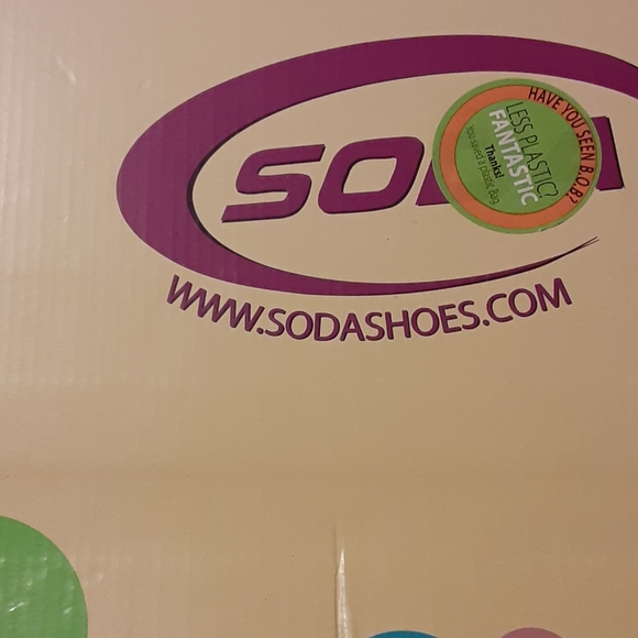 over the knee boots - Picture 2 of 4